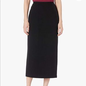 Kasper Women's Stretch Crepe Column Skirt